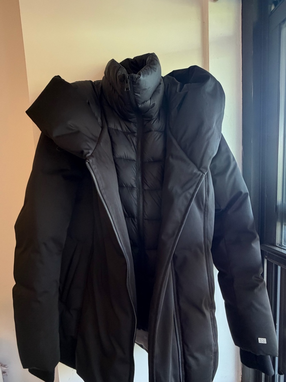 Soia & Kyo Black Puffer Winter Coat with Hood